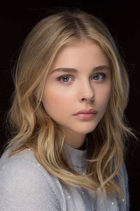 chloe grace mortetz.